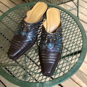 Ladies western style slides, very good condition, rarely worn